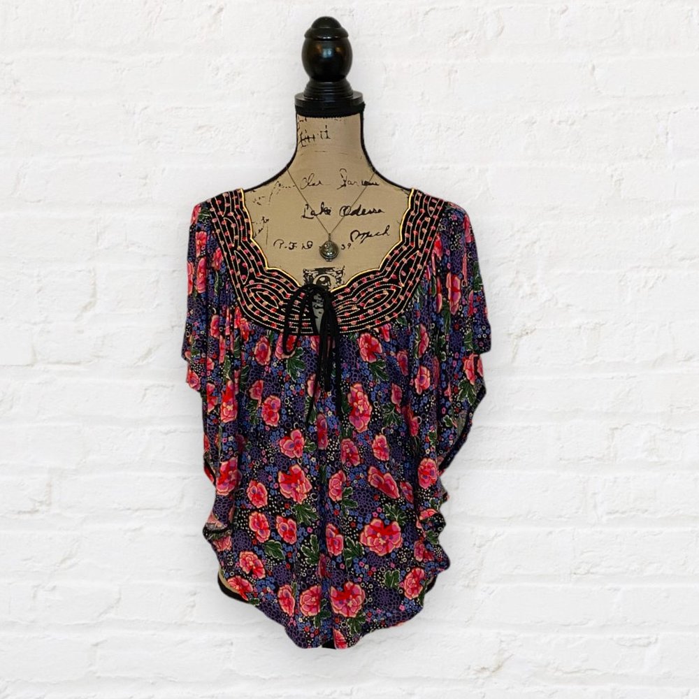 Megan Fox's Ric Rac by Anthropologie Horizon Bound Top - Picture 4 of 7